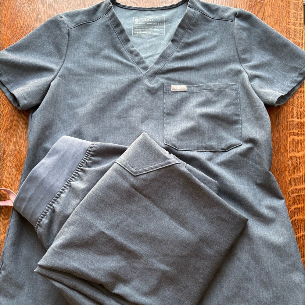 FIGS HEATHER DENIUM SCRUBS